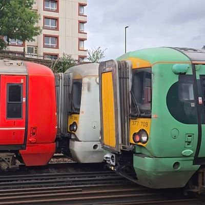 Hello, I'm Harley, i'm 16, not much more to say. I am currently looking to work with @SouthernRailUK.