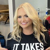 Miranda Lambert (@mlambert19153) 's Twitter Profile