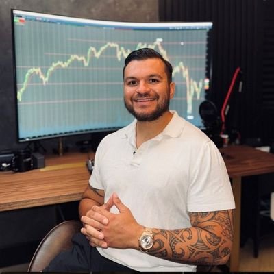 ⛪️| God First
Helping The Community Quit 9-5 Jobs
💸| Earn $100k and above weekly
💰| 7 Figure Trader
📈| Grew My Stock Portfolio Over $25M+
📚| Options Trader
