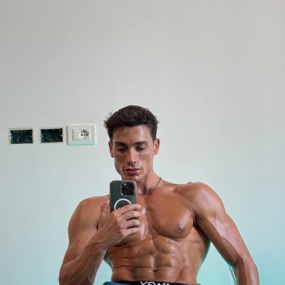 Your favourite stretching instructor, just opened my 🌶️ page for fun 😂👇