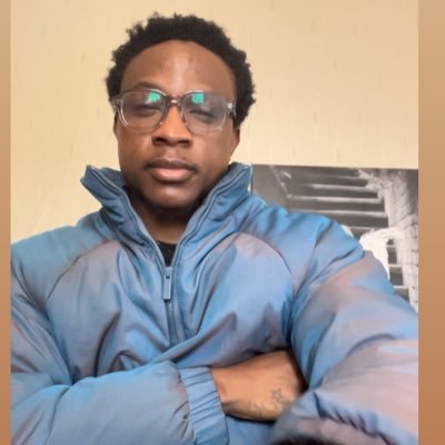 RUNNING through GREATNESS.Forward thinking.,my mind is ahead of me ,#Stylist, #fitnessGymBro,#business developer 💼 MSc @uniofGre Alumni, @ManUtd ⚽️ #forex 📊