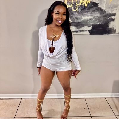 I AM SHE🌸✨#LLJAYBEEONE♿️#13🐯💛♥️🖤#BeenDat💚 🌈#GSUAlumna👩🎓❤️💛 #BoyMom 🥰 #UnsignedArtist