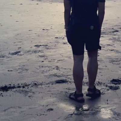 om om 40 yang udah punya prinsip jika sesuatu memang ditakdirkan untukmu, sampai kapanpun tidak akan pernah menjadi milik orang lain...
