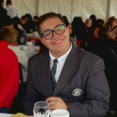 Joven Líder en la Ciudad de Coronel. 💪🏻 / Mec. Automotriz 🔧⚙️ / Filipenses 4:13 ✨️✝️