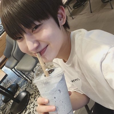 มัมมี๊ของยัยเเบคกับน้อง ซูโน่🧸🩷 #นักแต่งฟิคมือใหม่นะฮะ (น้อน‘ปิ่นชอบกินชาเขียว🍵) นปก🖋️:sunoo’son (Thank you for following. )🐻🐶🐰🐱🐹🐣🐯🦁