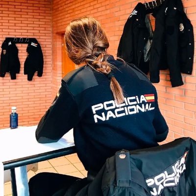 HeyImWhite98's profile picture. XLI 🇪🇸 | FUERZA Y HONOR