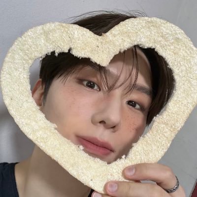 lov_kiki_er's profile picture. 쥐가 여기 있는데 제가 어딜 가야 하나요