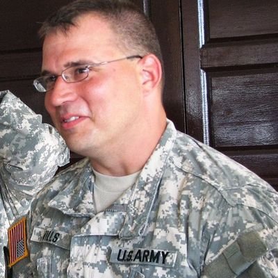 Edwardmills221's profile picture. Loving, ready to  learn, explore the world with that special person.