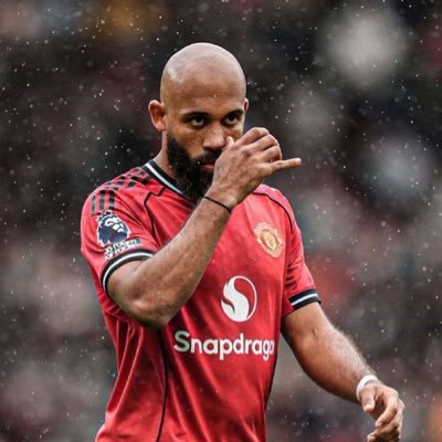new to the app 🧏🏻♂️ i fb all looking for verified followers so f4fb and if i don’t follow you lmk 😉 United fan 🔴 dm for inquiries 💼