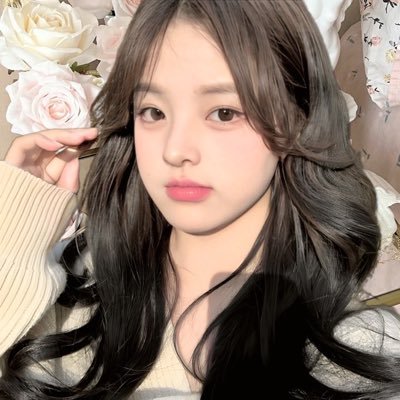 foxiezuo's profile picture. https://t.co/VZqMUXMtNM 𓂃🦊𓈒 𓂂𓏸 hrj ksn ’s mom — protect renjun sunoo at all costs┊💭 rt a lot about renjun sunoo；anime/manga/manhwa/manhua┊💌 merch collector