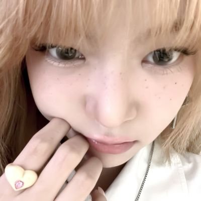 bionicvisionn's profile picture. ℛᧉ𝖽 mo𖹭͙𝗇̇ ı𝗇 𝗏ᧉ𝗇𝗎꯱ׁׅ֒