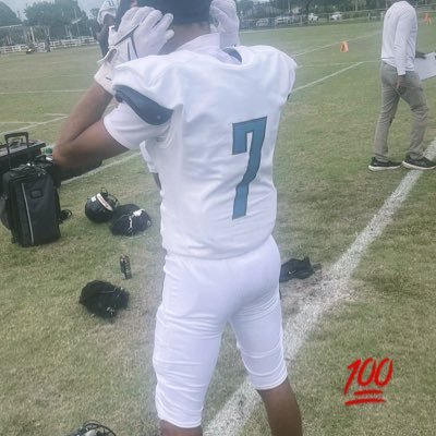 27’ Cb x @BaysideBears1 krosnyfalu88@gmail.com ᴋᴇᴇᴘ ɢʀɪɴᴅɪɴ ᴀ ᴡʜᴏʟᴇ ʟᴏᴛ ᴄᴀɴ ᴄʜᴀɴɢᴇ ɪɴɴᴀ ʏᴇᴀʀ 📲3212721117 #StayHumble❤️ Track|400m| 4x4