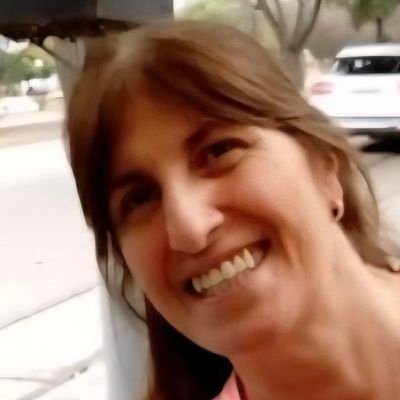 IsabelBitar's profile picture. Acompaño empresas y emprendedores a crecer en su negocio y pasarla bien.