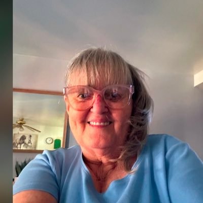 ColleenMcG1746's profile picture. Divorced 69yo