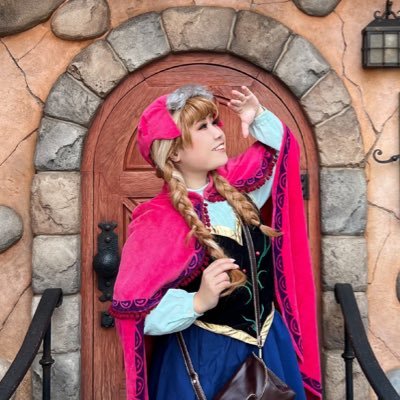 雑多ごちゃ混ぜ---Dハロ仮装/創作/mhyk(革命・東箱・縁あるメインにみんなすき)etc...衣装は作ったりリメイクしたり買ったり。とっくの昔に成人済み。写真はフィクション。カラフルな食べ物と旅行も好き。うっかり🥷🥚に転がり落ちた。