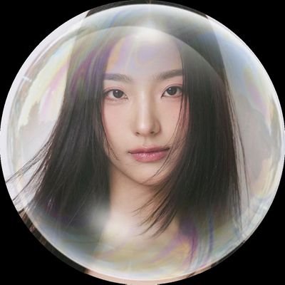 | 🍀🦊 - #이새롬 | Dedicated to Lee Saerom Update | All her activity update + Bubble app translations.
