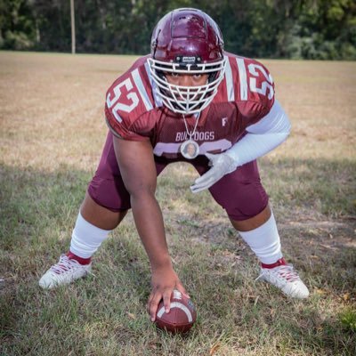BrandonCobb52's profile picture. #GodAlways1st | 🐶R.B. Hudson | 📌#ClassOf2030 | 📏 5’10 / 261 | 3.94 GPA | 🏈 OL / DT | 40-5.0 | @cobbbrandon833@gmail.com