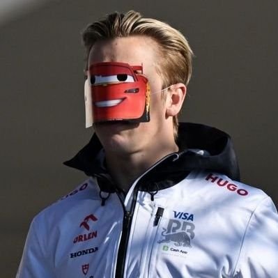 lawsoneta95's profile picture. Miembro del movimiento Lawsonista⚡.
Además, soldado de Alonso🐐 y M.Marquez🏍️.