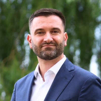 Fractievoorzitter Tweede Kamerfractie @DenkNL | Praktiserend Rotterdammer | Feyenoord | s.vbaarle@tweedekamer.nl | 🍉 |