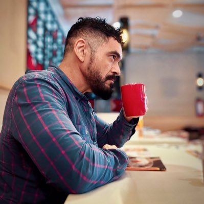 He aprendido que liderar no es imponer, sino liberar. Estoy aquí para ayudarte a ser tú mismo y unir a México con acciones reales | Mi propuesta es @VisionYoSoy