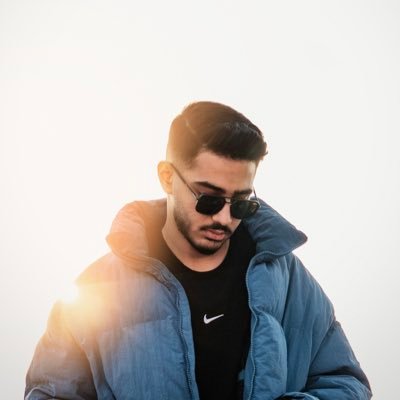 G0DAmir's profile picture. ⚚