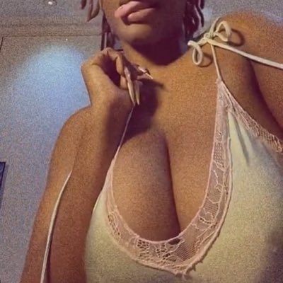 Bi…. nudist💦👅 … ...Dm for naughty VC, hookups, private video sex... main account: @Freakiy_favv