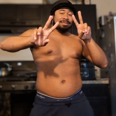 Jay_elle1126's profile picture. Meh.