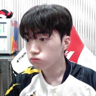 wcielitshou's profile picture. FOR 류민석