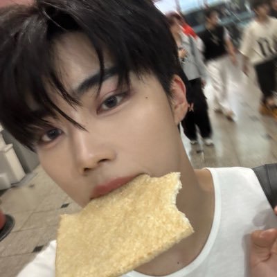 nakjiner's profile picture. 