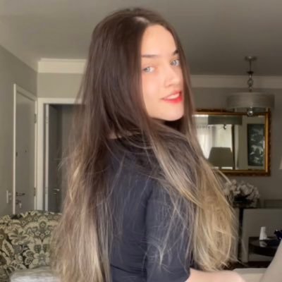 biameneghella's profile picture. até hoje não sei usar isso aqui, é isso