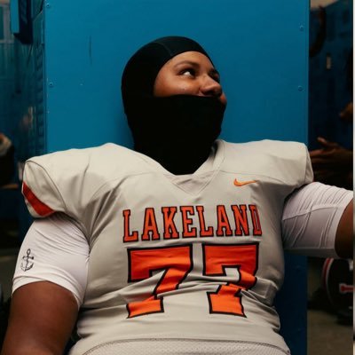 C’O 2026 | 3.3 GPA | 6’7” | 300lbs | 35in arms | OL/DL | Lakeland high school | Instagram handle: J.seatt | 973 ➡️ 813 ➡️ 863 | 📧:diazjuan3290@gmail.com |