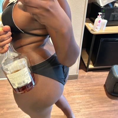 25$ entry fee , full videos posted it gets freaky ova here very exclusive 21+ 😏👅. cashapp $RdgSave