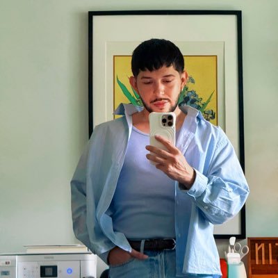 Atones91's profile picture. I’m probably hard rn 🙇🏻‍♂️