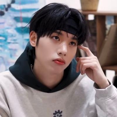 ryeounity's profile picture. idnttelast stan 🎀                                                                              
ahn jiho/park yoonho/ryeoun