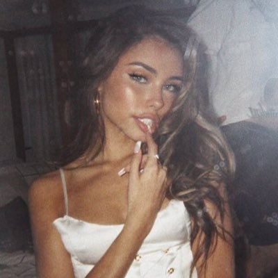 . 𐙚⋆°🦢.⋆ᥫ᭡ imadginer since 2021 ╰┈➤ #1 default stan 🧸ྀི not associated with madison or her team ꩜ STREAM SILENCE BETWEEN SONGS ⋆⭒˚.⋆🪐 ⋆⭒˚.⋆