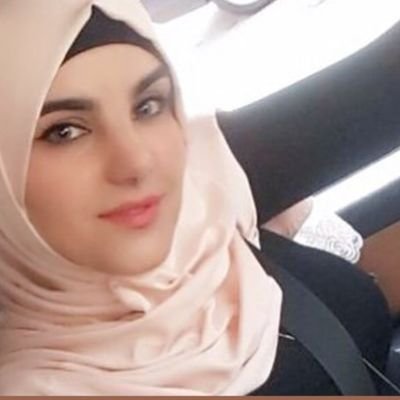 ٰوكيف لي أن استردّني وكلّي وشم خطّ على جبين خافقيه!؟ٰ