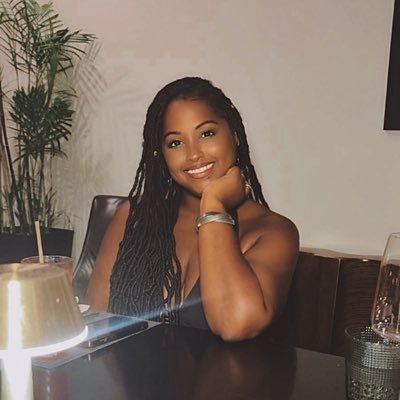 GOD 1st - @beautymark99 Sistah to the rising star. Poetic soul dripped in R&B. Lover Girl ❤️ 40+Twitter 🇩🇴🇸🇳 ♎️ #ImRootingForEverybodyBlack