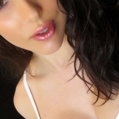 Welcome to my page. Watch and enjoy my favorite male pornstars fucking extremely hard and a little bit of me: MJ.šContent Editor & Fashion Creative Producer.š