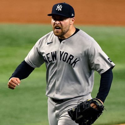 Yankees/Giants/Knicks/Rangers. Sports & Jokes, mostly.