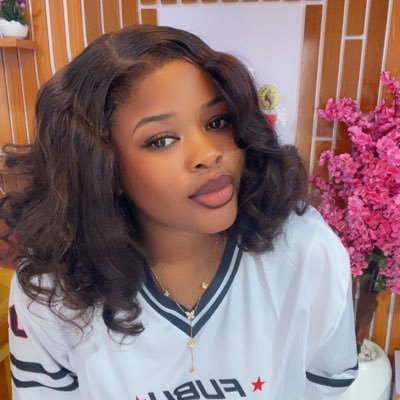 Valerie19703174's profile picture. 