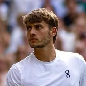 landosc__301's profile picture. ˚ ☽ ｡⋆˚ f1, tennis, broadway, marvel ⋆｡♫ ﾟ