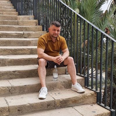 Dimitar45556581's profile picture. 165