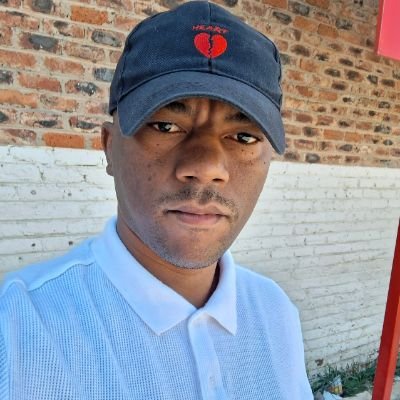Mentor|Mamelodi Sundowns FC|Man City FC|SPEAK LESS AND THINK LOUD|A bit of both,a loser and a winner| Am the GOAT and the ROOCKIE | I WRITE WHAT I LIKE.
