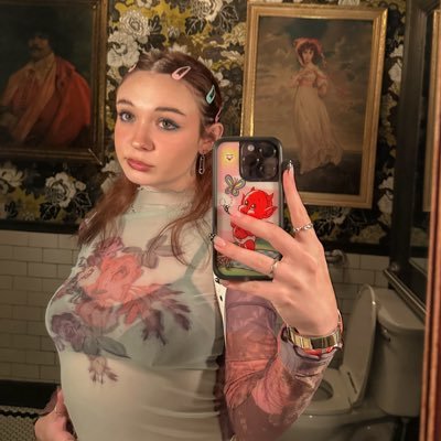 kaitlynziebs's profile picture. laura palmer reincarnate