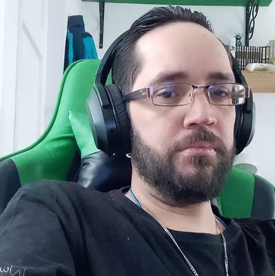 Diseñador Multimedial//Pacifista// Programador de Software