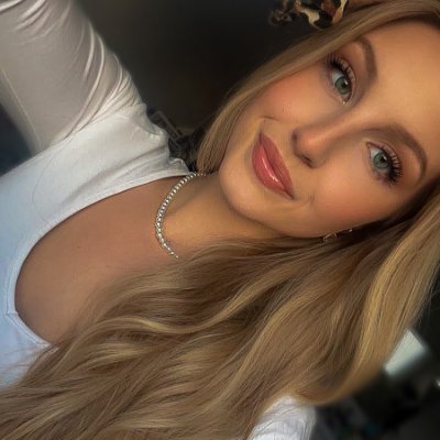 emma3_lee's profile picture. 🇺🇸 A simple American ✦ Trusting Trump ✦ MAGA-💙 God bless the USA ✦ Trump keeps it strong
 🇺🇸  Một người Mỹ đơn giản ✦ Tin tưởng Trump ✦ MAGA- 💙  Chúa phù