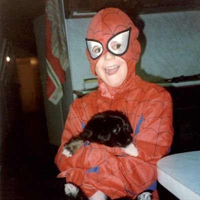 luisagtav's profile picture. Homossexual não sapiens, fenotipicamente homofóbica. Autista aos domingos e feriados