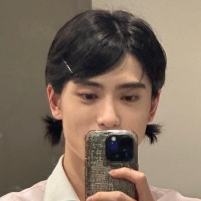 'don't apologize for being who you are, that's what dreamers are' - @DPRIAN_ ✯ | a dreamers, Valentines, Sakuya’s hyung, and also a human after all |