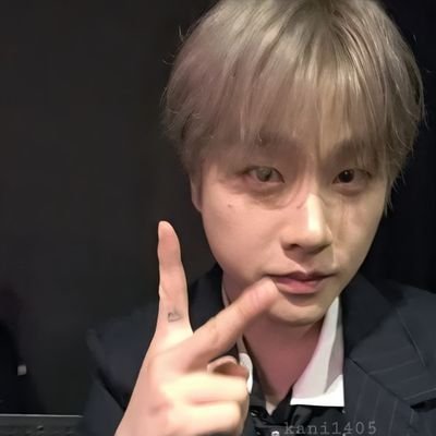 Kani 🦊🦋 207 💚🩷 Profile