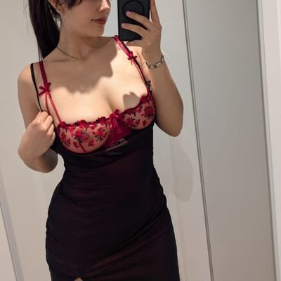Sono Laura, Colombiana in Milano 🇮🇹
Ragazza calda con permesso del mio fidanzato Albert 😈, cerchiamo sesso con coppie e single. Dm per vedere più 🔥